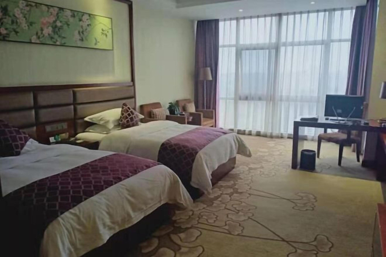Bedroom 5, Tenglong Hotel, Zhuzhou