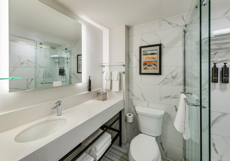 Bathroom 4, Coast Rehoboth Beach, Tapestry Collection by Hilton, Sussex