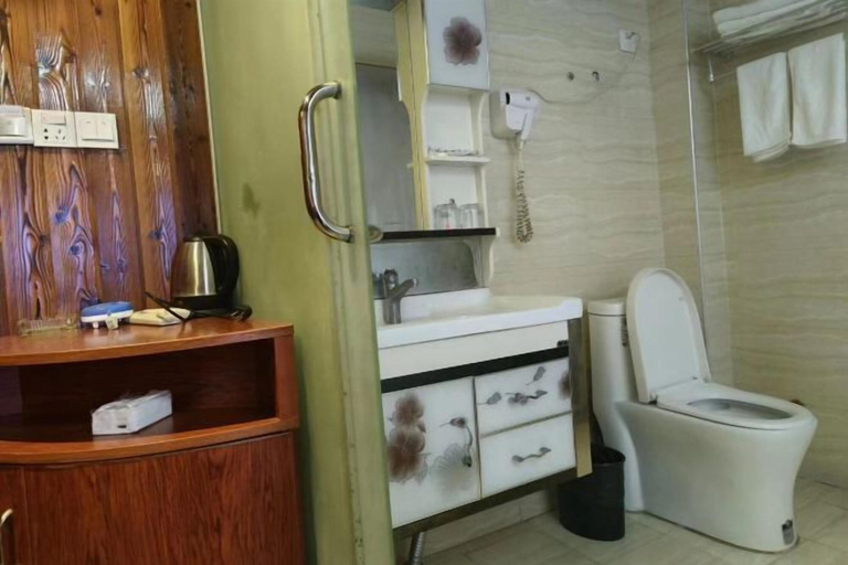 Bathroom 4, Shifengbieyuan Inn, Shangrao