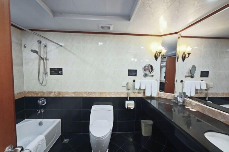 Bathroom 3, Gladden Hotel (Fenggang Town), Dongguan