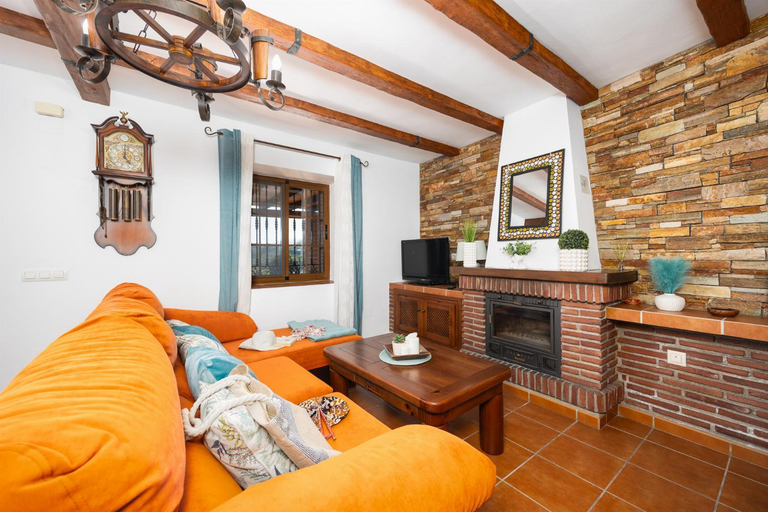 Facilities 5, Villa Los Naranjos, Málaga