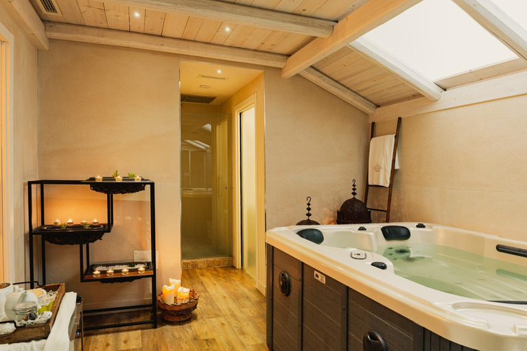 Bathroom 3, Masseria Messapia Wine Resort & Spa Salento, Brindisi
