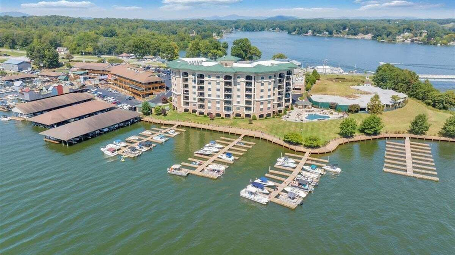Exterior 3, Lake Stardust - Condo With Pool ! Pet Friendly, Franklin