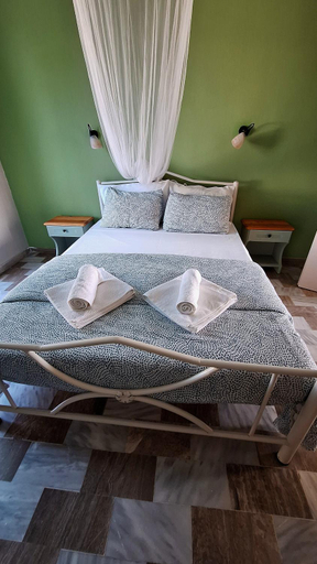Bedroom 2, Antzela Apartments, Ionian Islands