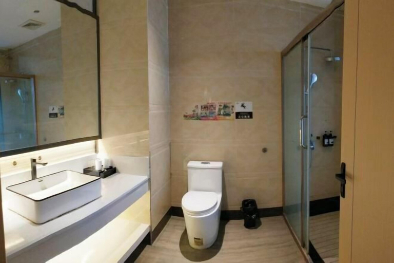 Bathroom 3, Jinyunge Hotel Pingnan, Guigang