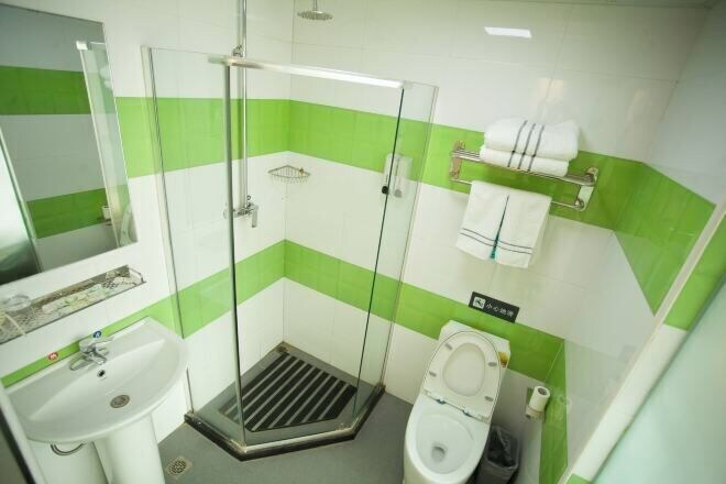 Bathroom 3, Rising Sun Hotel (Harbin Acheng Impression City), Harbin