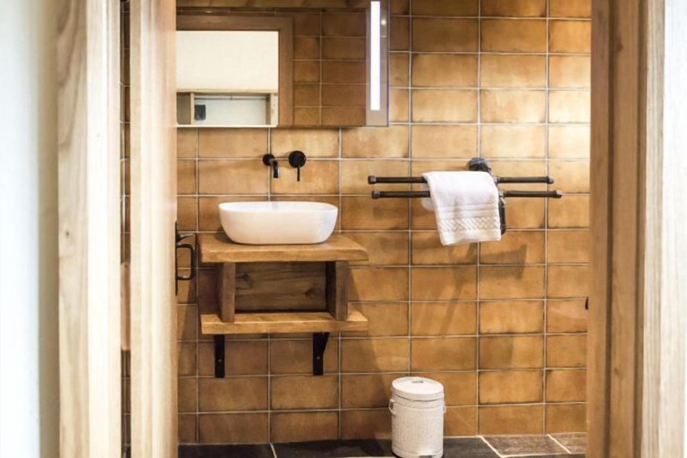 Bathroom 3, Lavender - Barn Conversion - Blossom Farm, Pembrokeshire