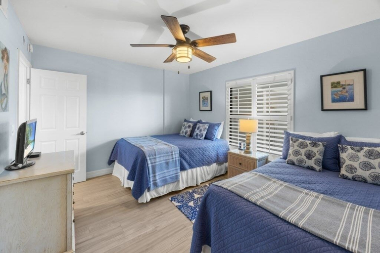 Room 4, Sunset Captiva Bayside Unit 103 2 Bedroom Condo, Lee