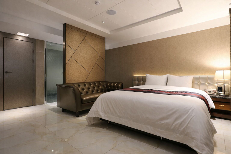 Bedroom 2, Zenith Hotel, Gyeyang