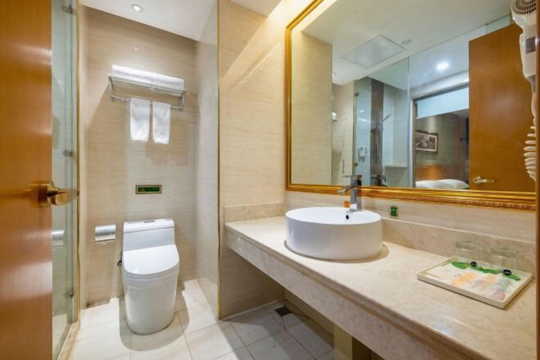 Bathroom 4, Vienna Hotel (Kunshan Convention and Exhibition Center), Suzhou