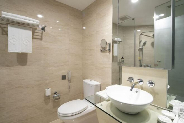 Bathroom 4, Tianze Enjoy Hotel, Fuzhou
