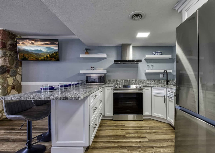 Room 5, 1023 English Mtn Condo By Beyond Expectations, Sevier
