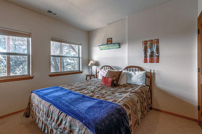 Bedroom 3, Love Prescription, Lincoln