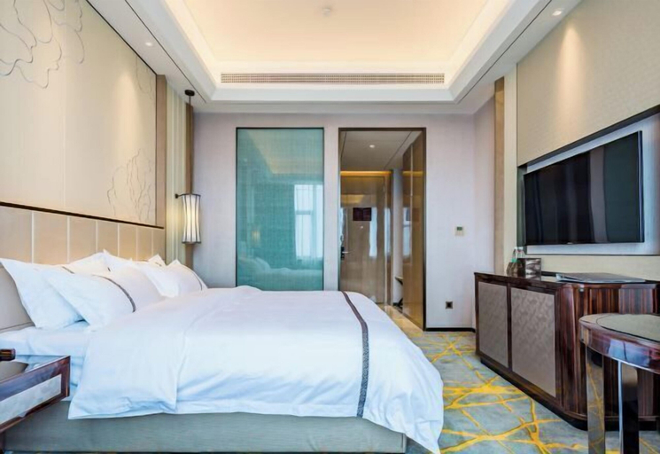 Bedroom 3, Huayi Hotel, Xianning