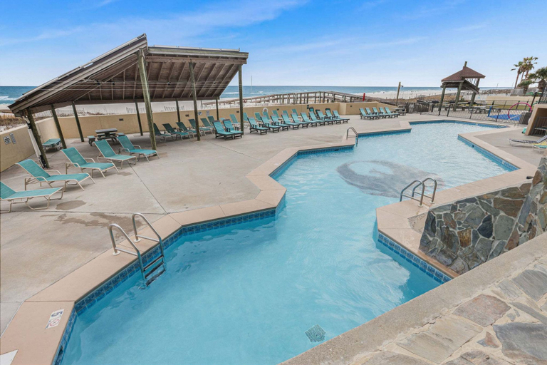 Room 4, Phoenix I 1112-11th Floor Splash pad Beachfront 2 Bedrooms 2 Baths, Baldwin