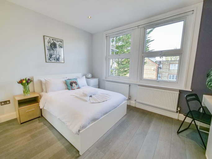 Room 3, Apt w Garden Oasis in Finchley, London