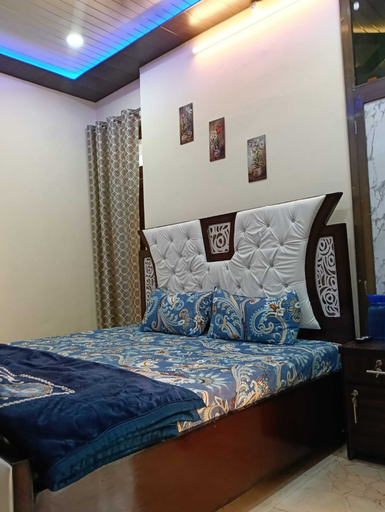 Room 5, Urban Lake Stay, Varanasi