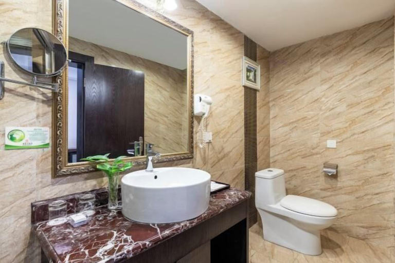 Bathroom 3, Xinhong Hotel, Neijiang