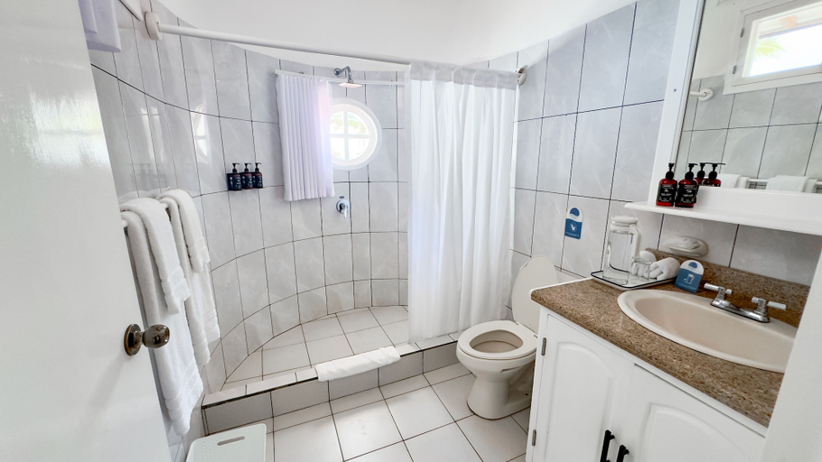 Bathroom 4, Angermeyer Waterfront Inn, Santa Cruz