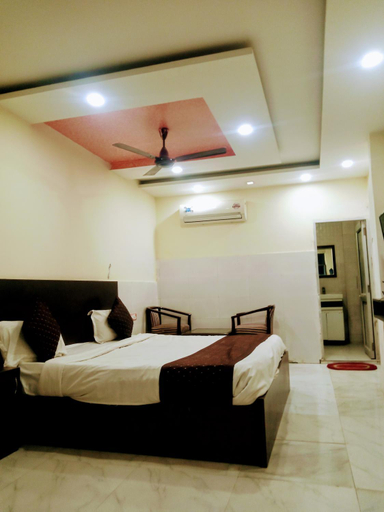 Others 1, HOTEL ALPINE, Chandigarh