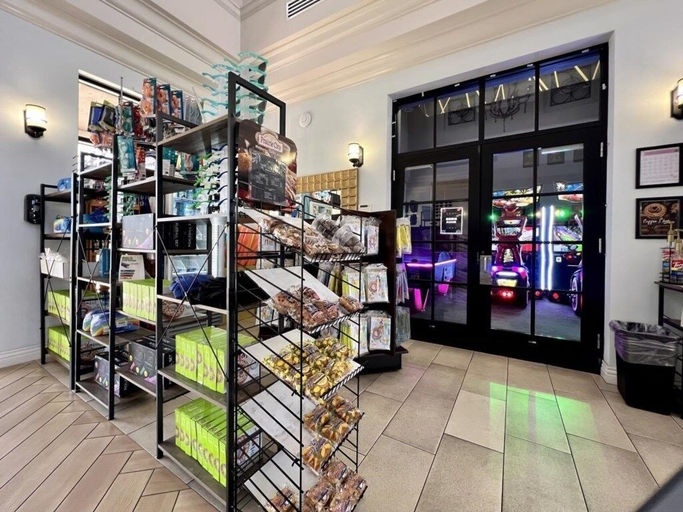 Food & Drinks 4, Windsor At Westside 7bd Hm Pool-2112mw 7 Bedroom Home by RedAwning, Osceola