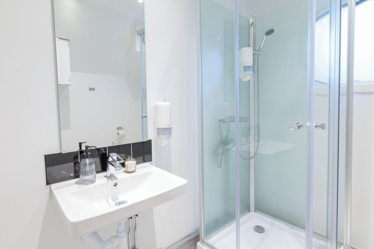 Bathroom 4, Easy Livin Apartment Hotel by Stubor, Växjö