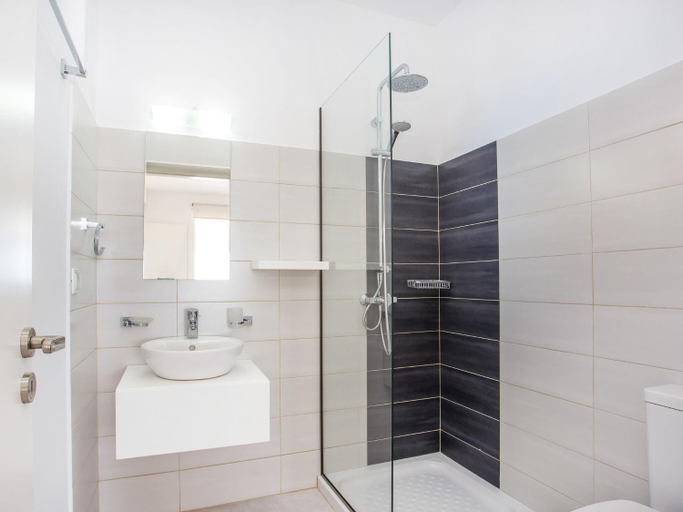 Bathroom 5, Villa in Rhodes with Infinity Pool, South Aegean
