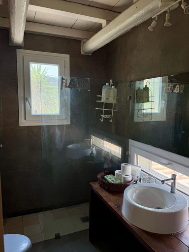 Bathroom 4, Melolia Estate, Central Greece