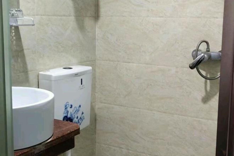 Bathroom 3, 116 Business Hostel, Chongqing