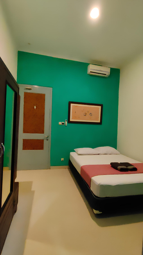 Bedroom 4, The Cabin Pringwulung, Sleman