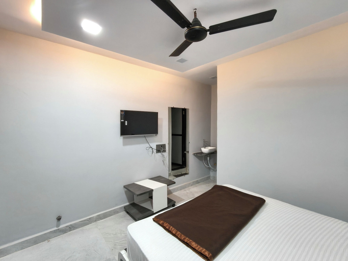 Room 2, Hotel Rudra, Surat