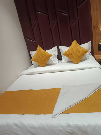Bedroom 3, Hotel Grand Palace Inn, Mumbai Suburban