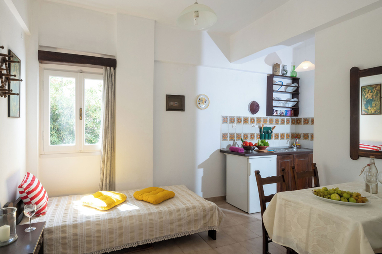 Bedroom 5, Margarita Apartments, Crete