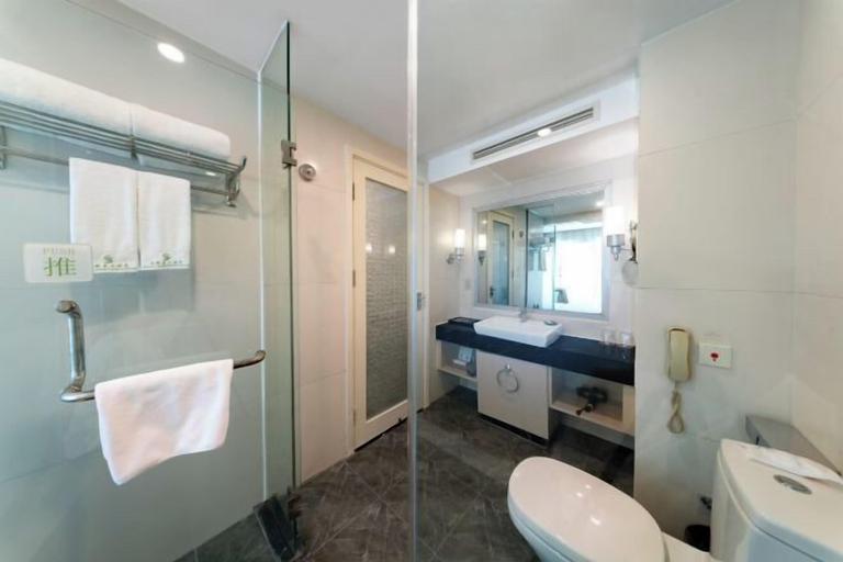 Bathroom 4, Spring Downtown Hotel, Chengdu
