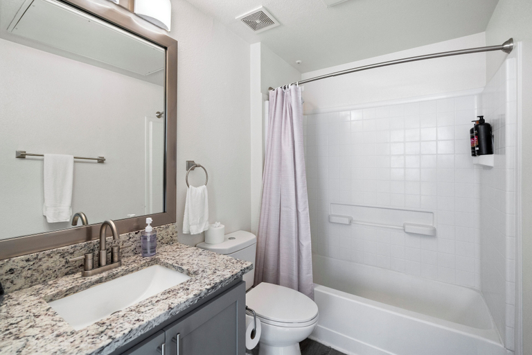 Bathroom, Modern Stay 6mins to ASU, Maricopa