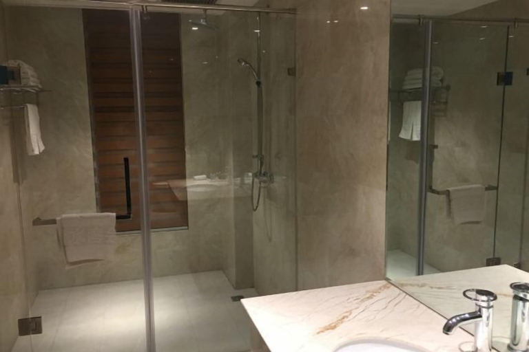 Bathroom 3, Qing Shui Wan Business Club, Weihai