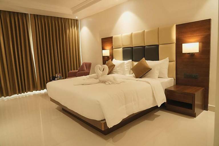 5, Mastiff Grand Dharwad, Dharwad