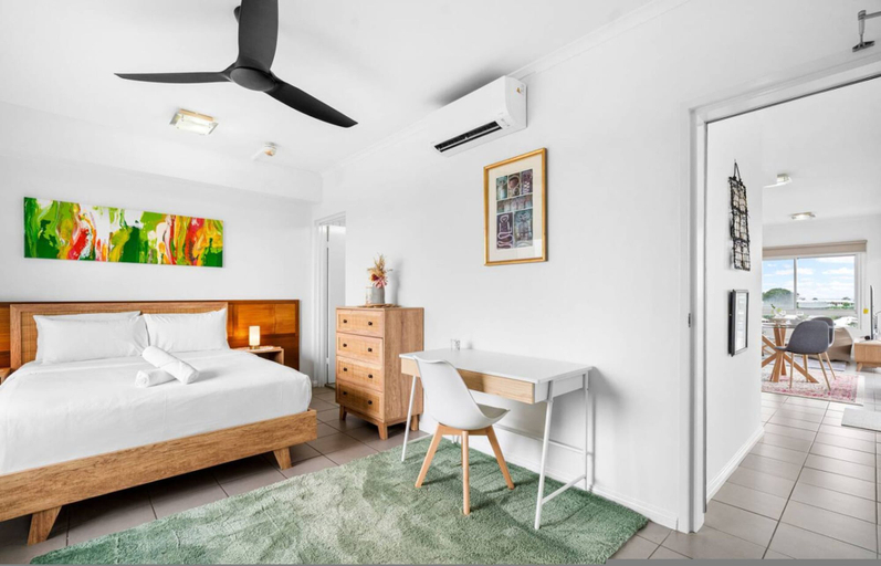 Room 4, Zen Marina Rm Bayview - Shared Pool - Central, Larrakeyah