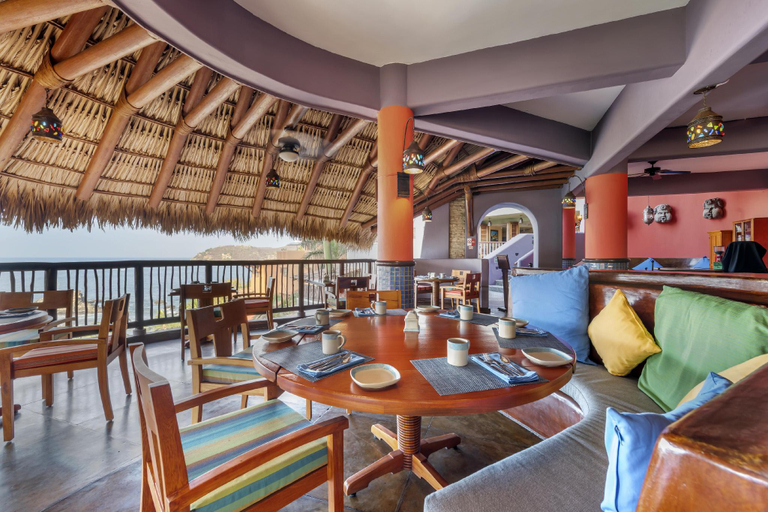 Food & Drinks 5, Hilton Grand Vacations Club Zihuatanejo Mexico, José Azueta