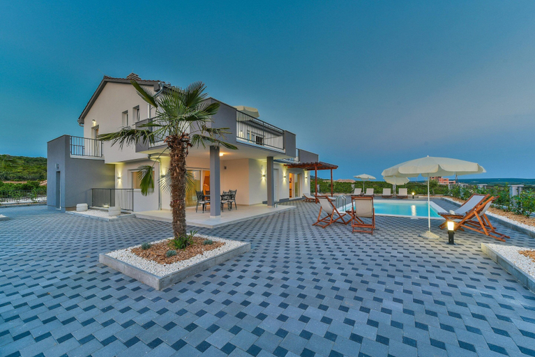 Primary image, Apartment in Croatia Near Adriatic Coast, Sukošan