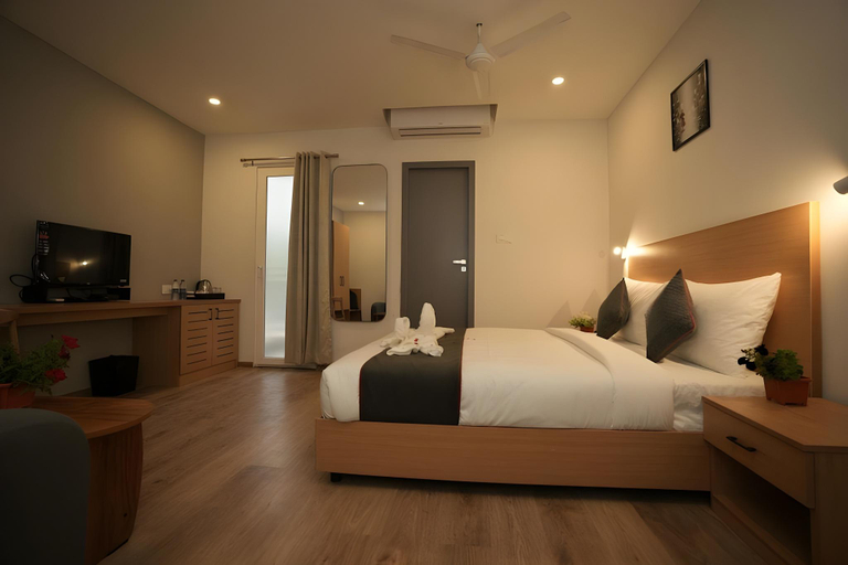 Bedroom 3, GRAND GANPAT HOTEL,VELLORE, Vellore