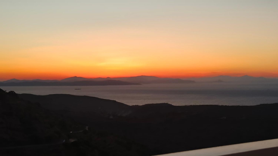 Others 5, Enjoy Sunset-Aggelos house, South Aegean