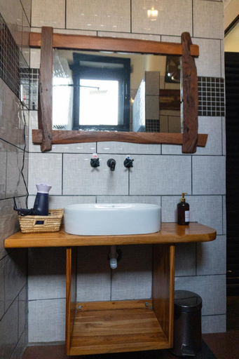 Bathroom 4, THE MARIDADI HOTEL, Moshi Urban