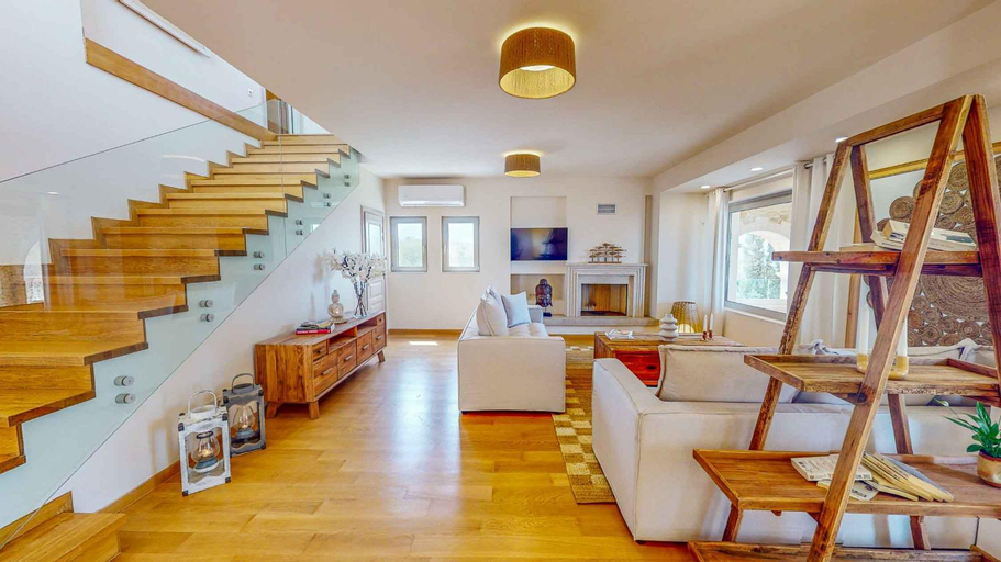 Others 2, helidoni luxury villa, Crete