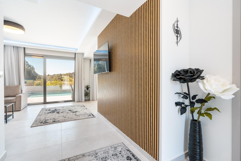 Bedroom 2, M&B Luxury Suites Charaki, South Aegean