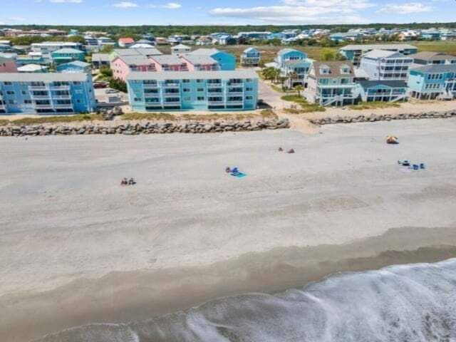 Beach 5, A Shore Oasis 1 Bedroom Villa, New Hanover