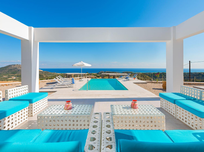 Sport & Beauty 2, Villa in Rhodes with Infinity Pool, South Aegean