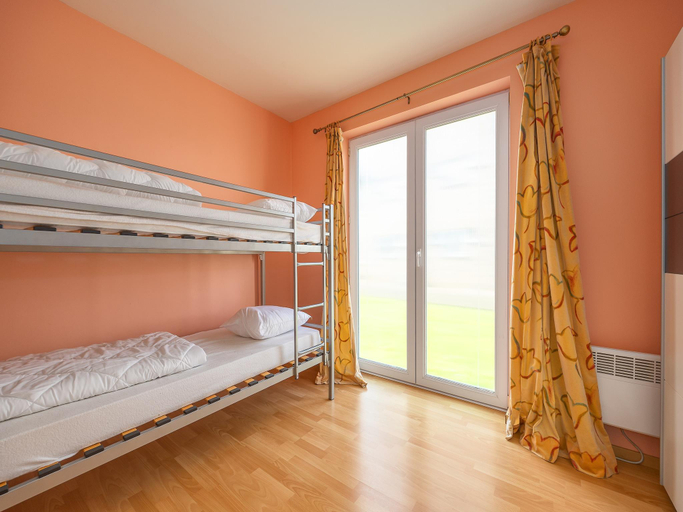 Bedroom 2, Apartment with two bedrooms and garage box, West-Vlaanderen