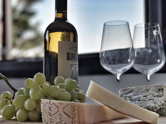 Food & Drinks 5, Volax280 Syros Amazing View, South Aegean