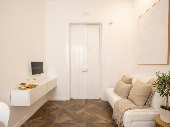 Others 4, Sfazion - Central Apartment, Bari